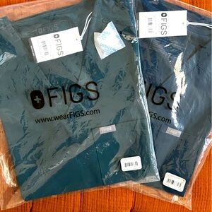 Brand New FIGS Scrub Tops, Medium